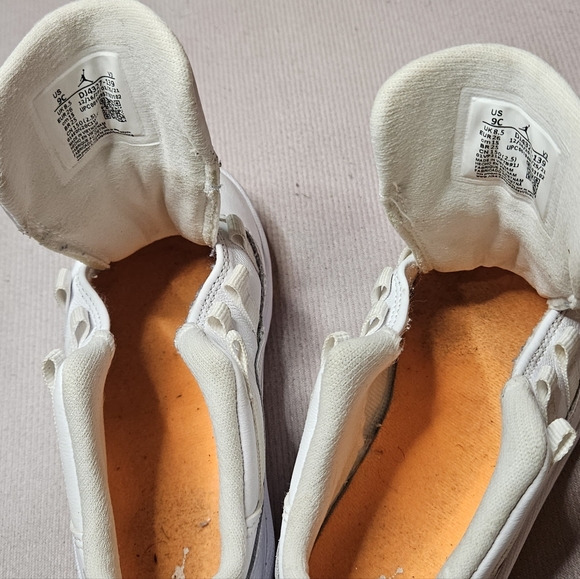 Jordan Retro 2(toddler) - Picture 6 of 10